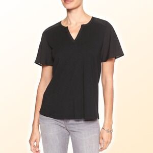 NWT BANANA REPUBLIC Notch-Neck Short Sleeve Top Sz Medium Black